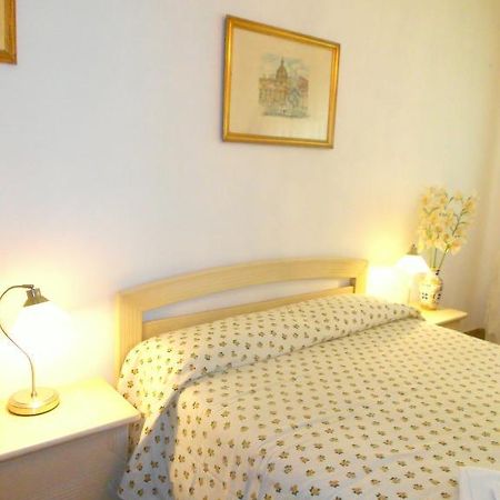 A Casa Chiecchi B&B Rome Exterior photo
