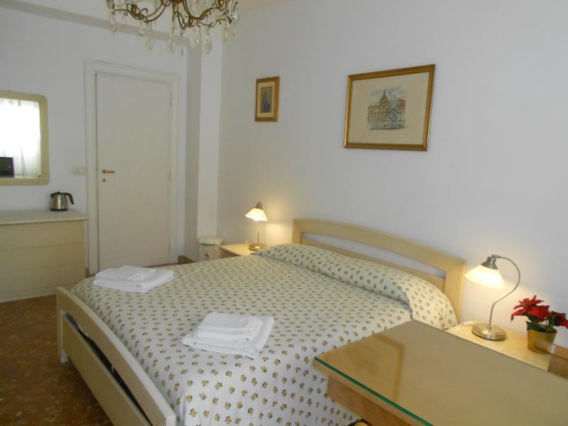 A Casa Chiecchi B&B Rome Exterior photo